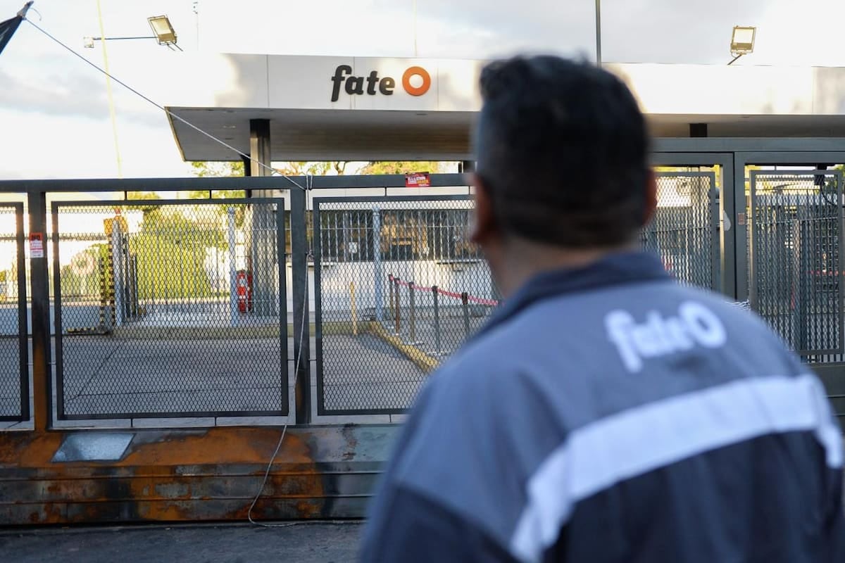 Se profundiza la caída de empresas y el empleo formal ya acumula más de 434.000 puestos perdidos en un año