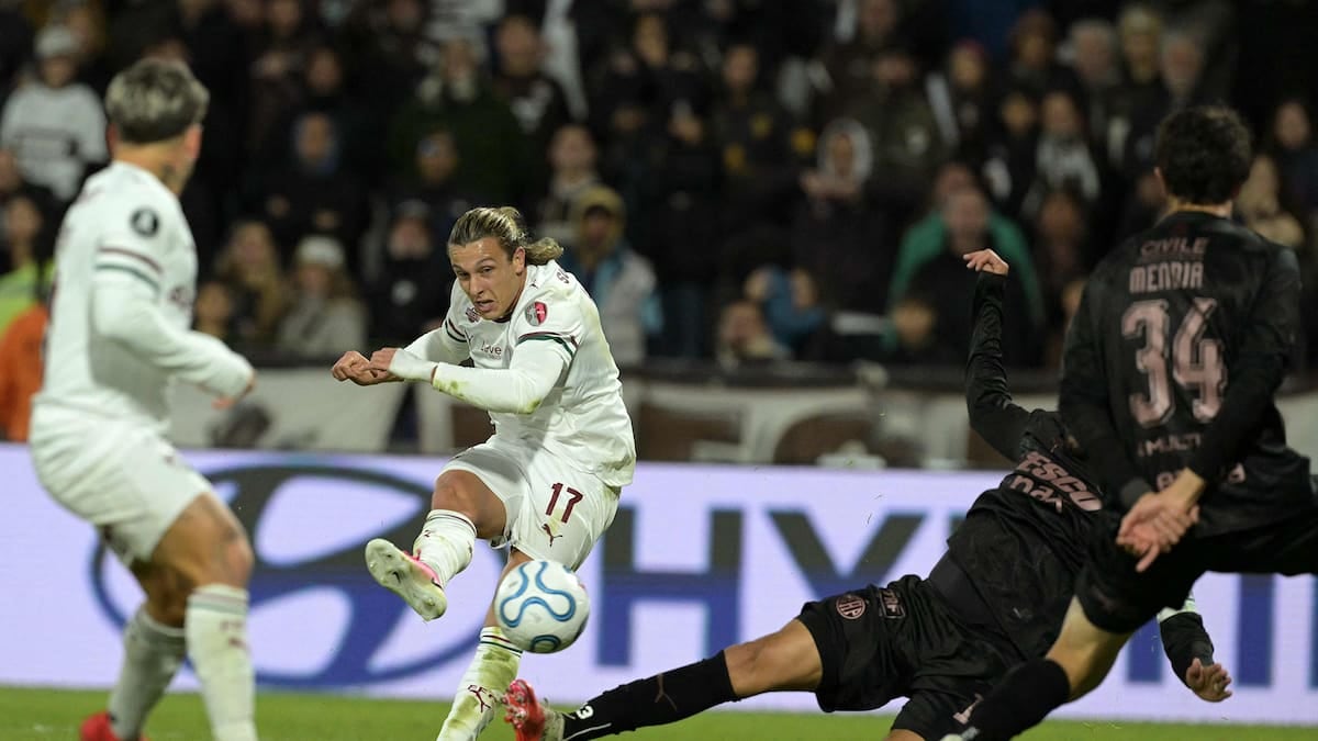 Platense se quedó a un suspiro de la hazaña: ganó, pero quedó afuera de la Libertadores