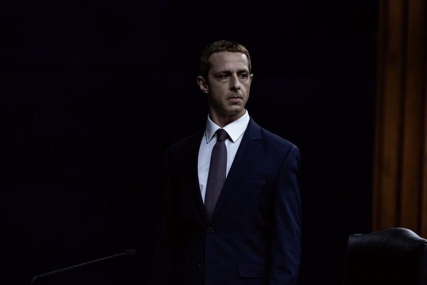 Vuelve la máquina de hacer ruido: Zuckerberg otra vez en la mira, esta vez con Strong y Sorkin detrás de cámara
