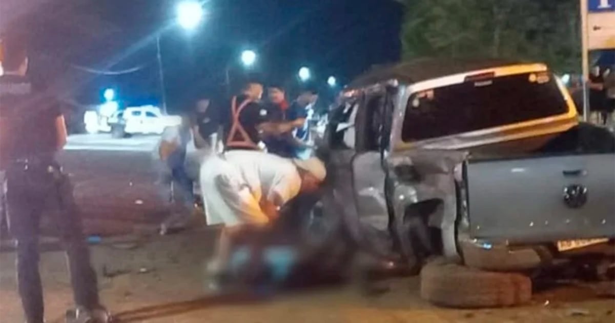 Un choque frontal en San Vicente se cobró la vida de dos jóvenes y dejó cinco lesionados