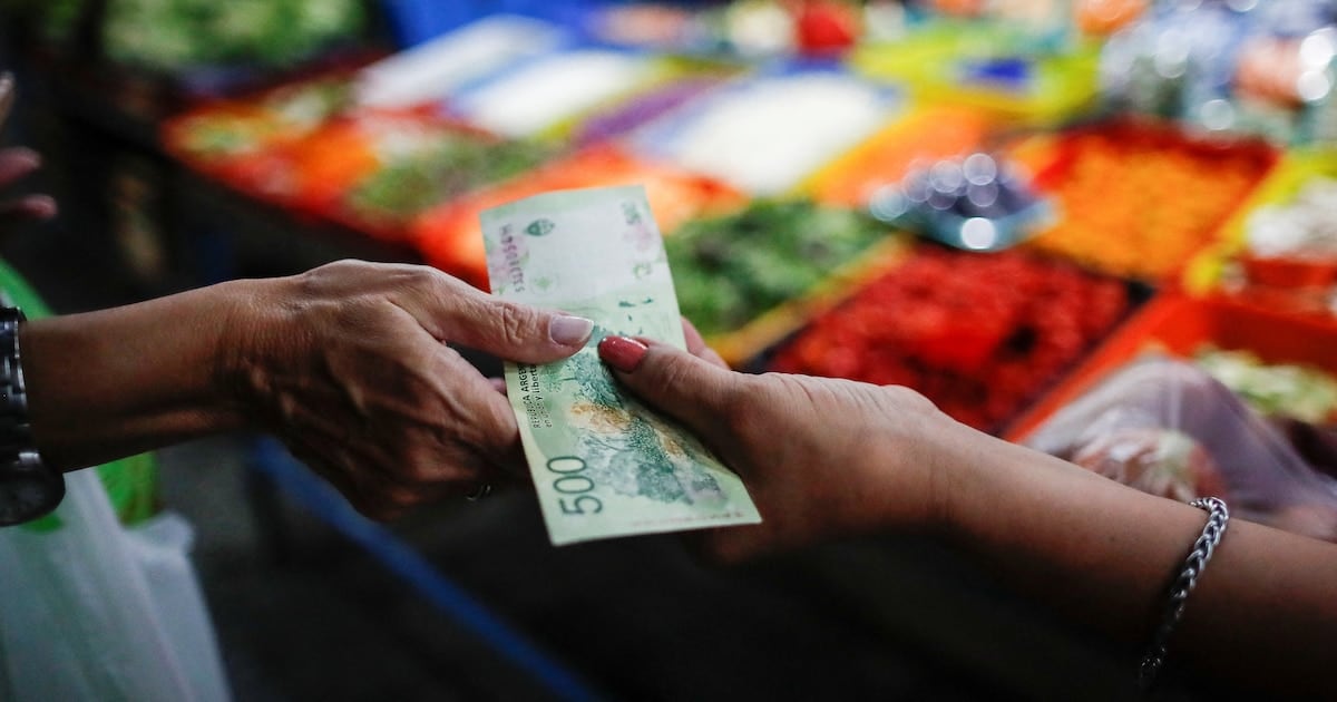 Alimentos volvieron a empujar los precios en septiembre y las consultoras proyectan una inflación de hasta 2%