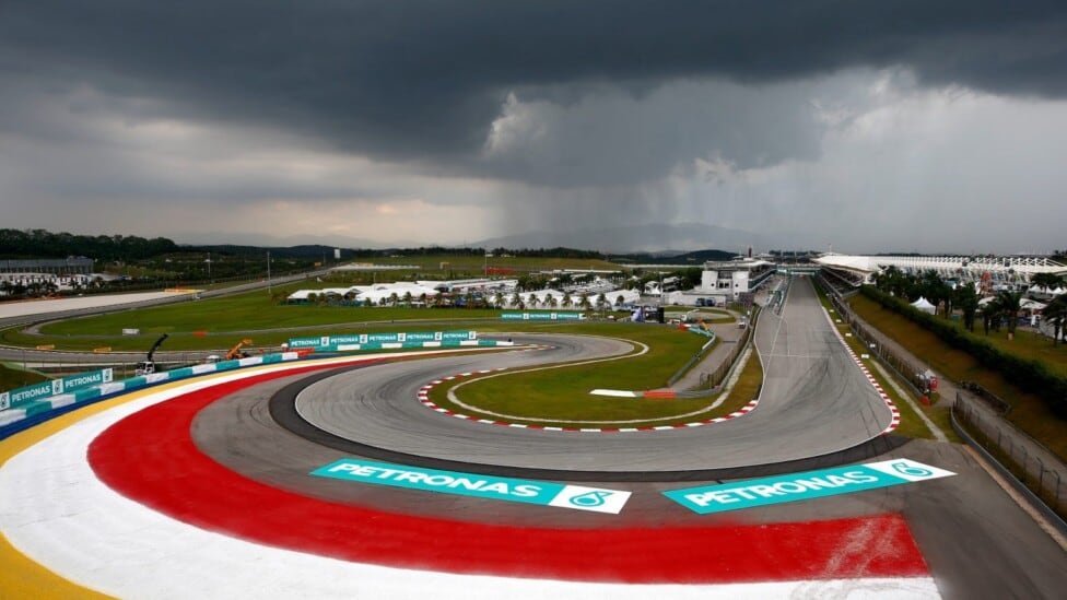 Russell festejó en Bakú, Colapinto se quedó con las ganas y la F1 se muda a Malasia con cartel de Baréin