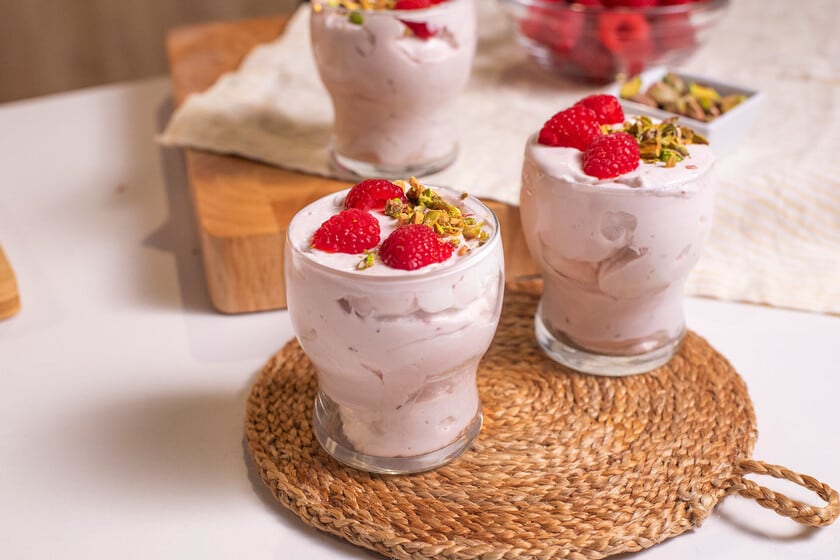 Mousse de frambuesas sin huevo: una receta que se anticipa a la sobremesa