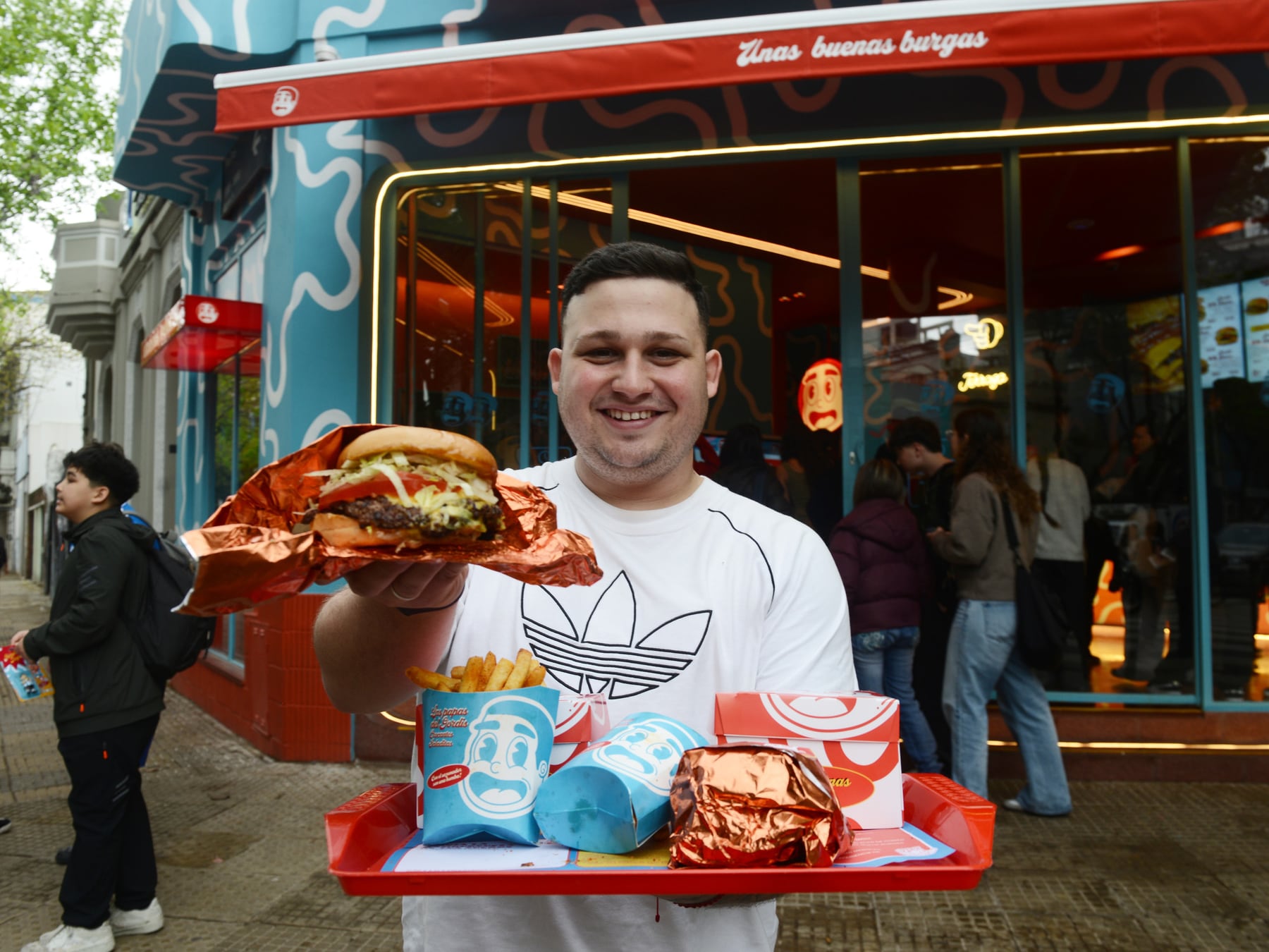 En la esquina de Palermo donde el smash burger deja de ser un video y se vuelve una fila