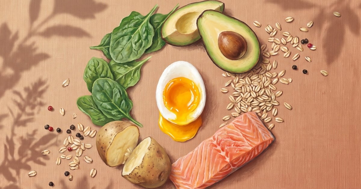 Huevos en la mesa: el verdadero peso cardiovascular lo ponen los acompañamientos