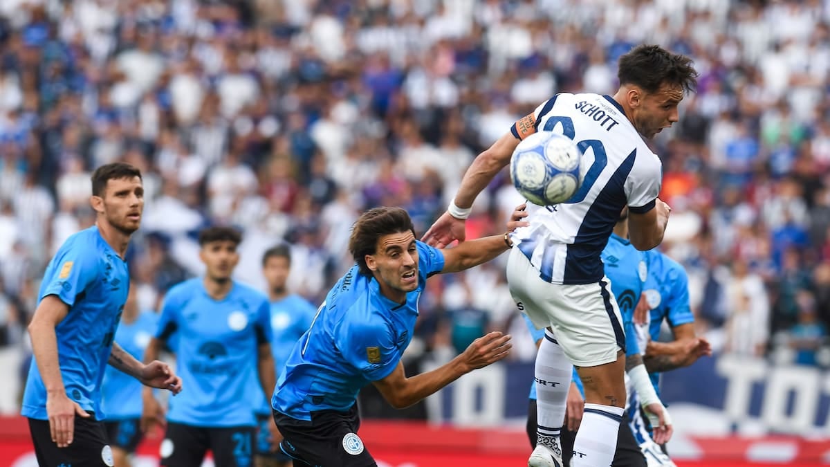 El Pirata se llevó el clásico en una tarde de Kempes y de palo