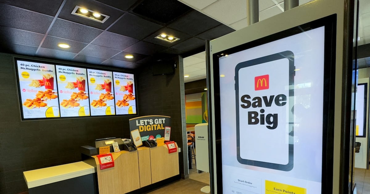 McDonald's recurre a inteligencia artificial para sugerir precios por local y abre un debate sobre el margen de maniobra de los franquiciados