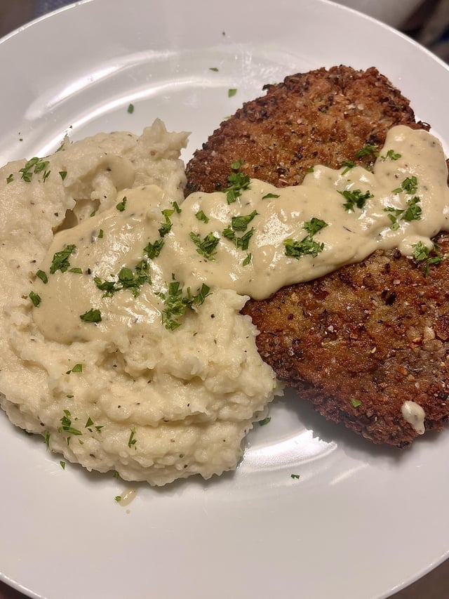 Adiós al payaso: Pachu Peña se fue de MasterChef con la milanesa cruda y un film de souvenir