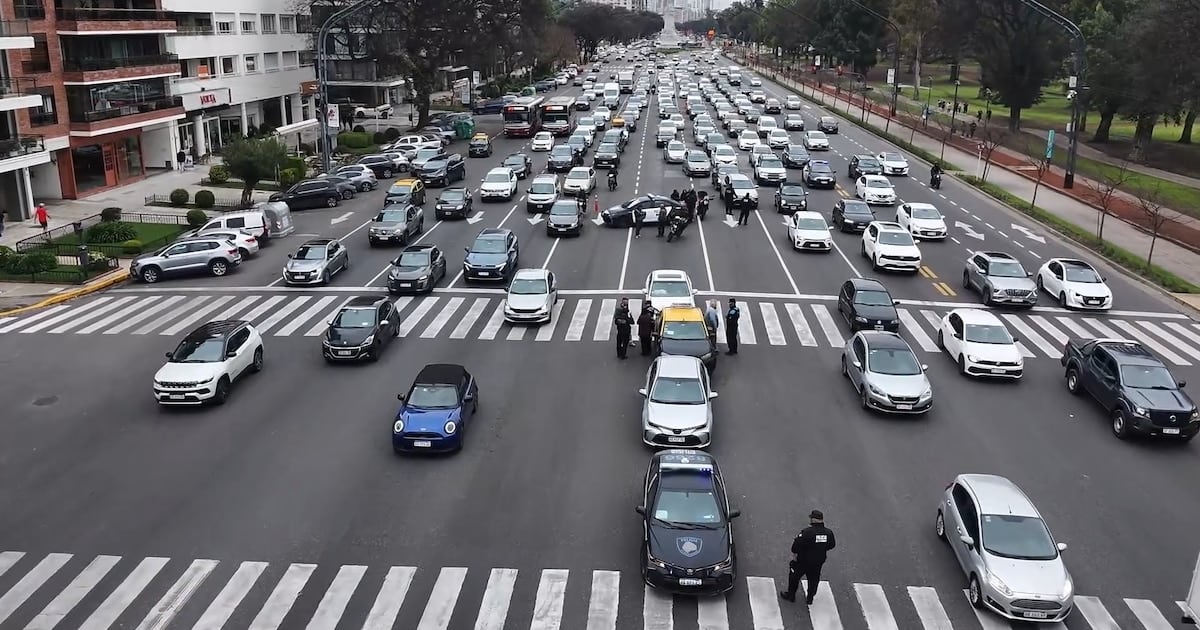 Dos colisiones múltiples en la Ciudad de Buenos Aires dejaron dos personas hospitalizadas durante la mañana