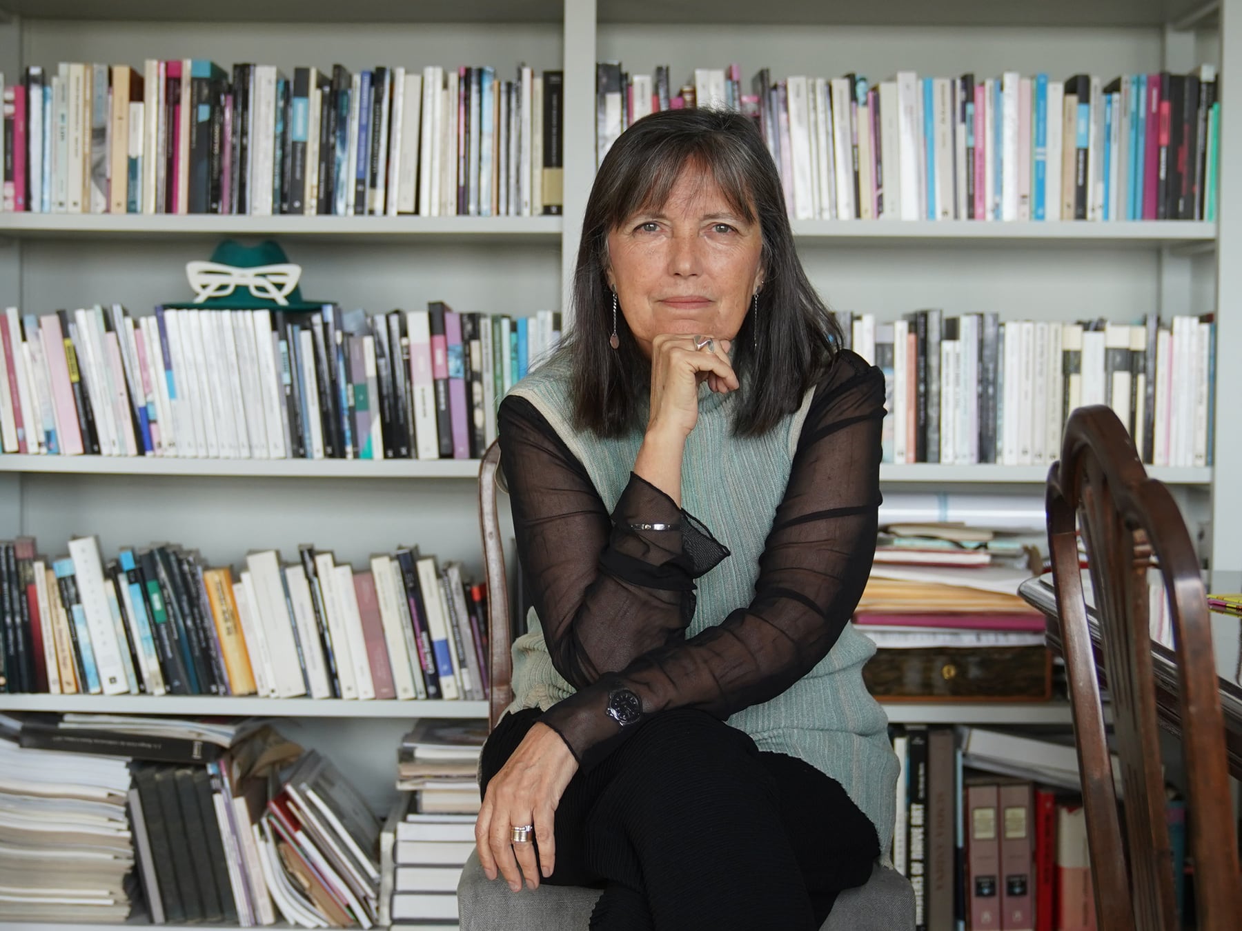 Un manuscrito póstumo, un ave y el secreto que cambia todo: la nueva novela de Claudia Piñeiro
