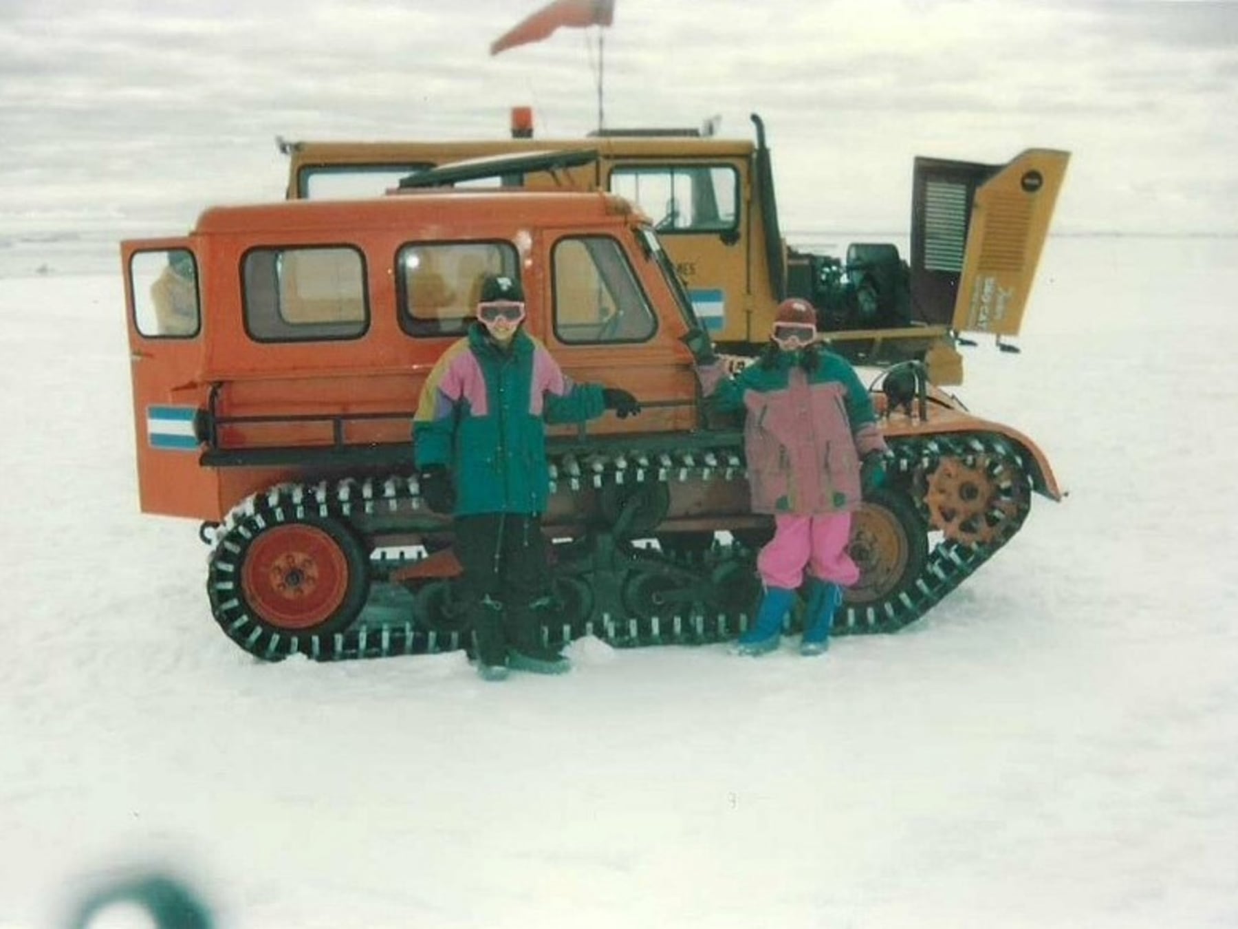 La chica que se cayó al hielo y volvió a empezar: el libro de Natalia López sobre su año en la Base Esperanza