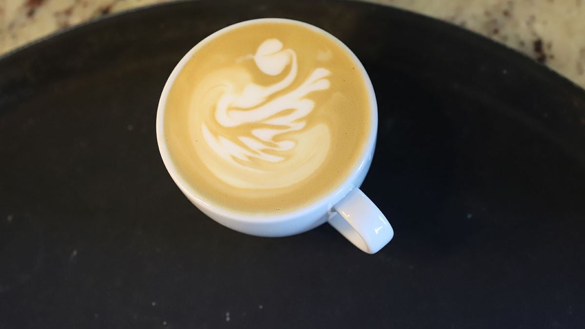 Cobro extra por leche deslactosada en un café de Neuquén: la aclaración del organismo de Defensa del Consumidor