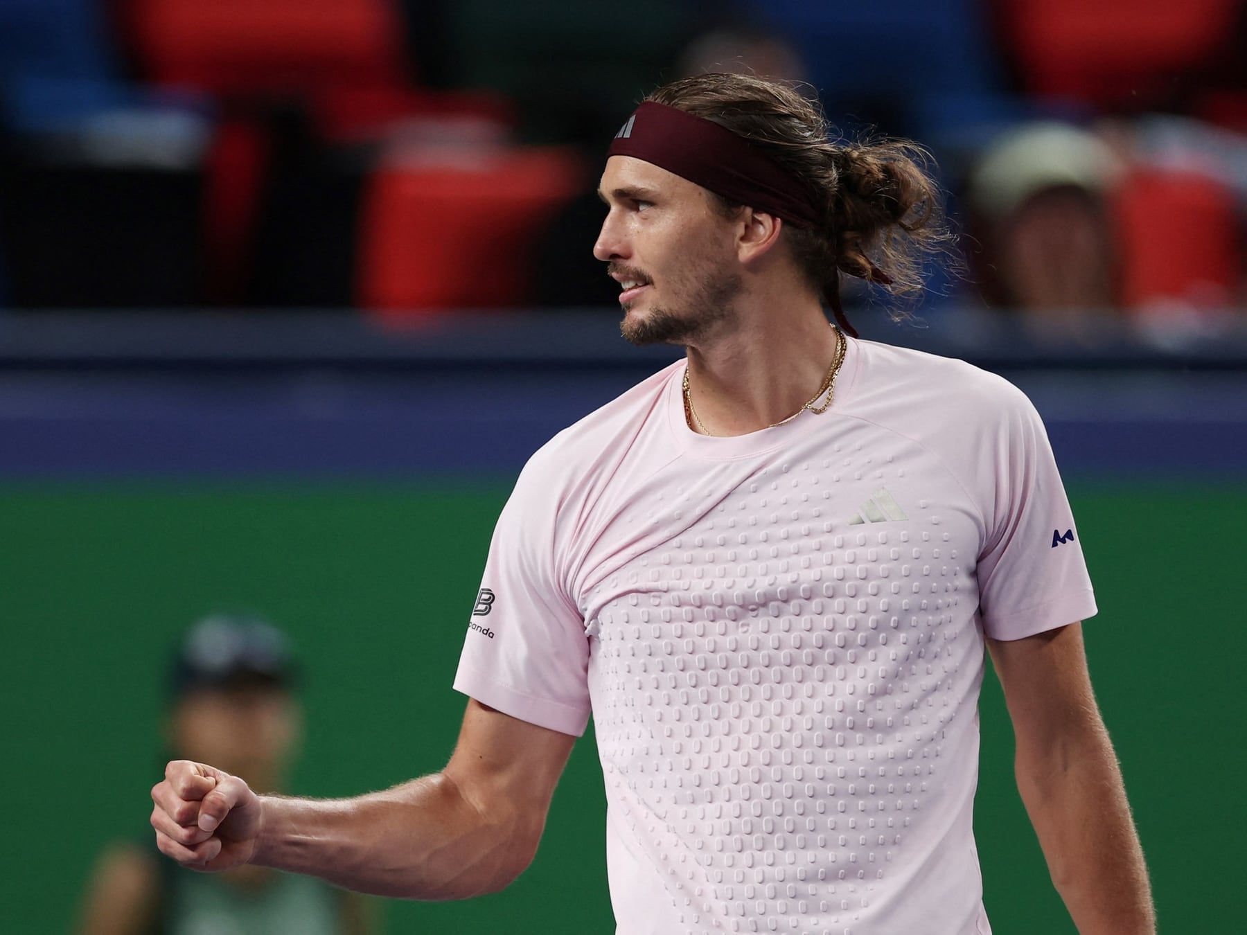 Zverev se sacó de encima a Bublik, se aseguró el número uno y se dio el gusto de celebrarlo en la cancha