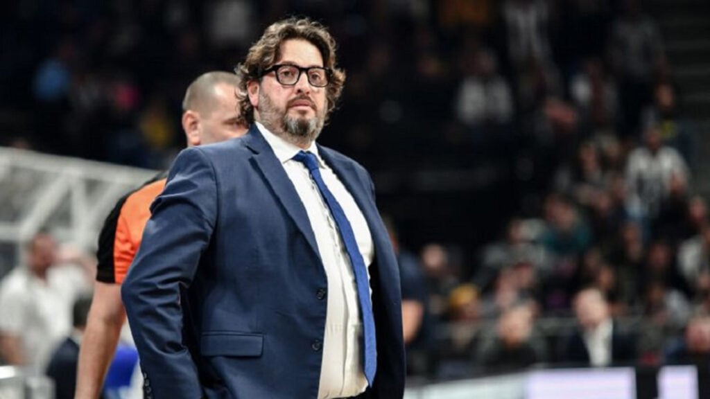 Galbiati se fue del Baskonia con la Copa bajo el brazo y la cruz europea al cuello