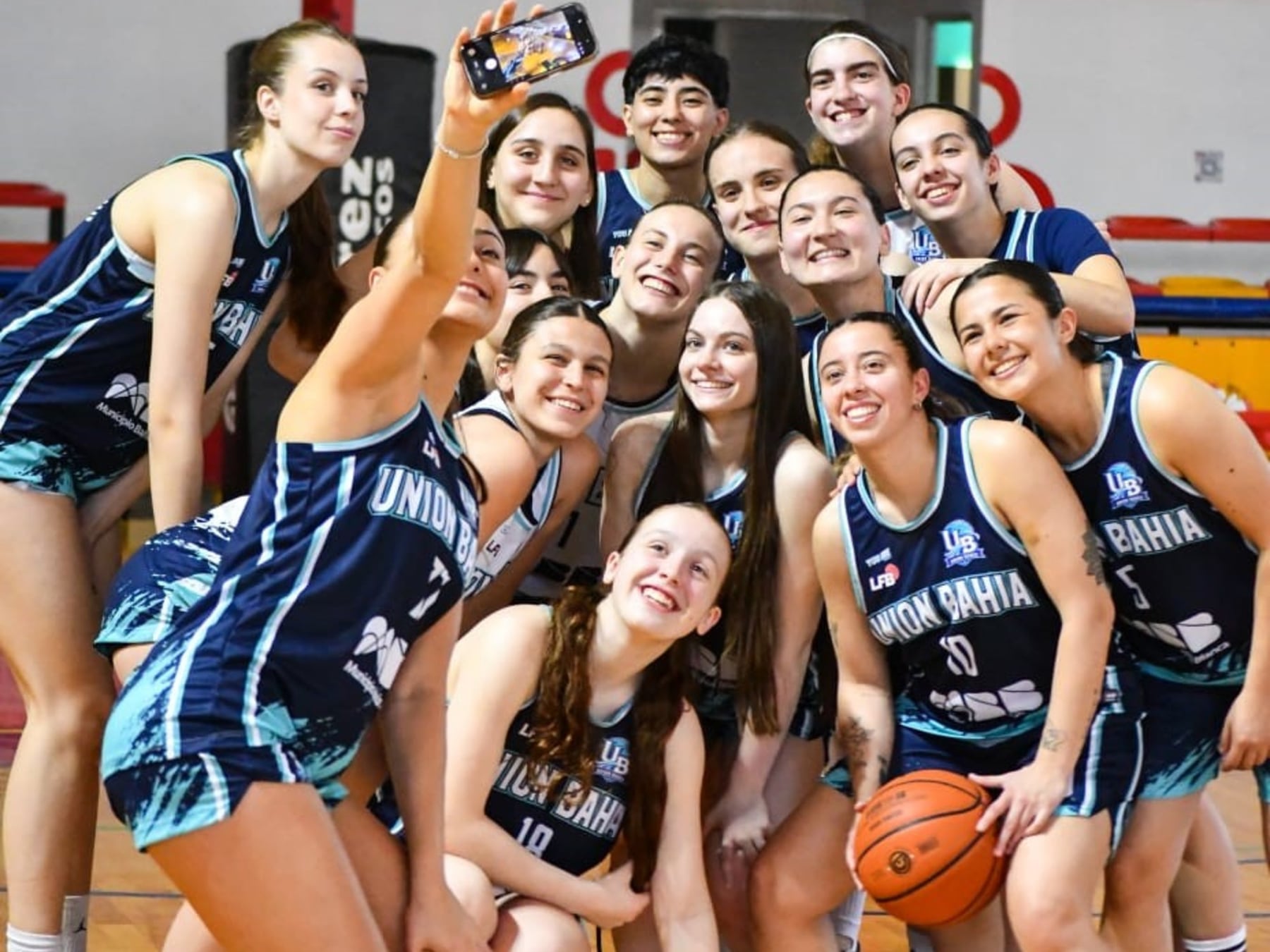 Boca visita Bahía en el debut soñado del básquet femenino local
