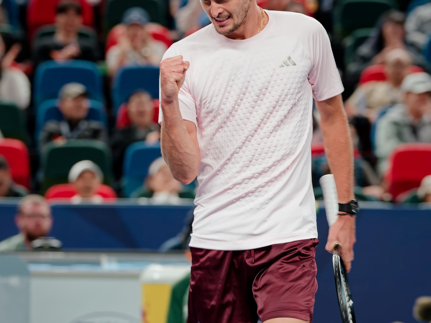 Zverev sigue a paso firme en Shanghái y ya tiene rival en semis: Davidovich Fokina