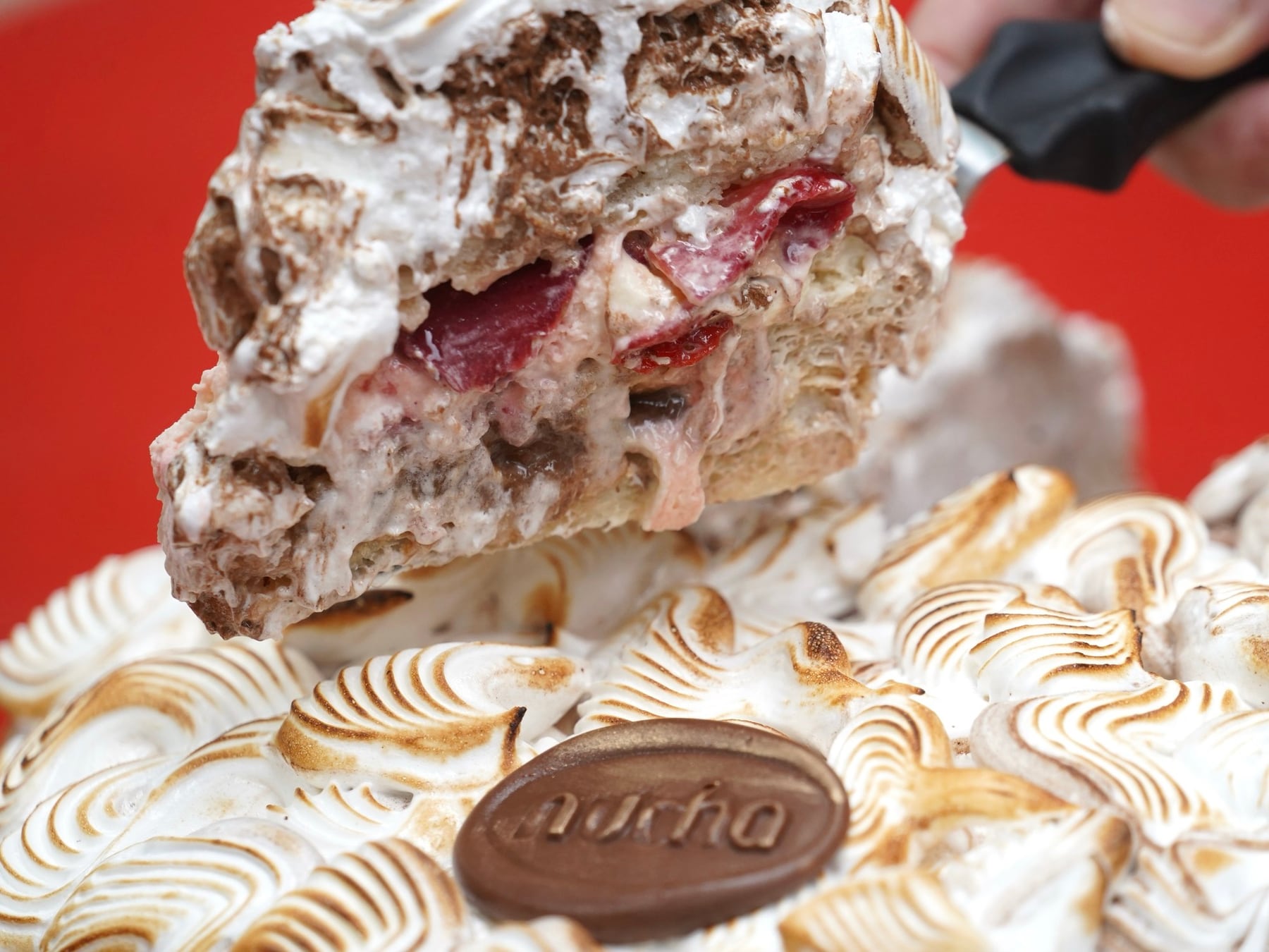 Nucha resucita el alma dulce de Regina Vaena y la pone en la mesa del Día de la Madre