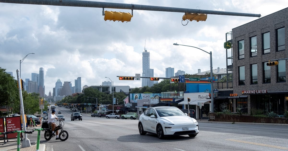 Robotaxis en Estados Unidos: cuatro ciudades escriben sus propias reglas mientras el Congreso duerme la siesta
