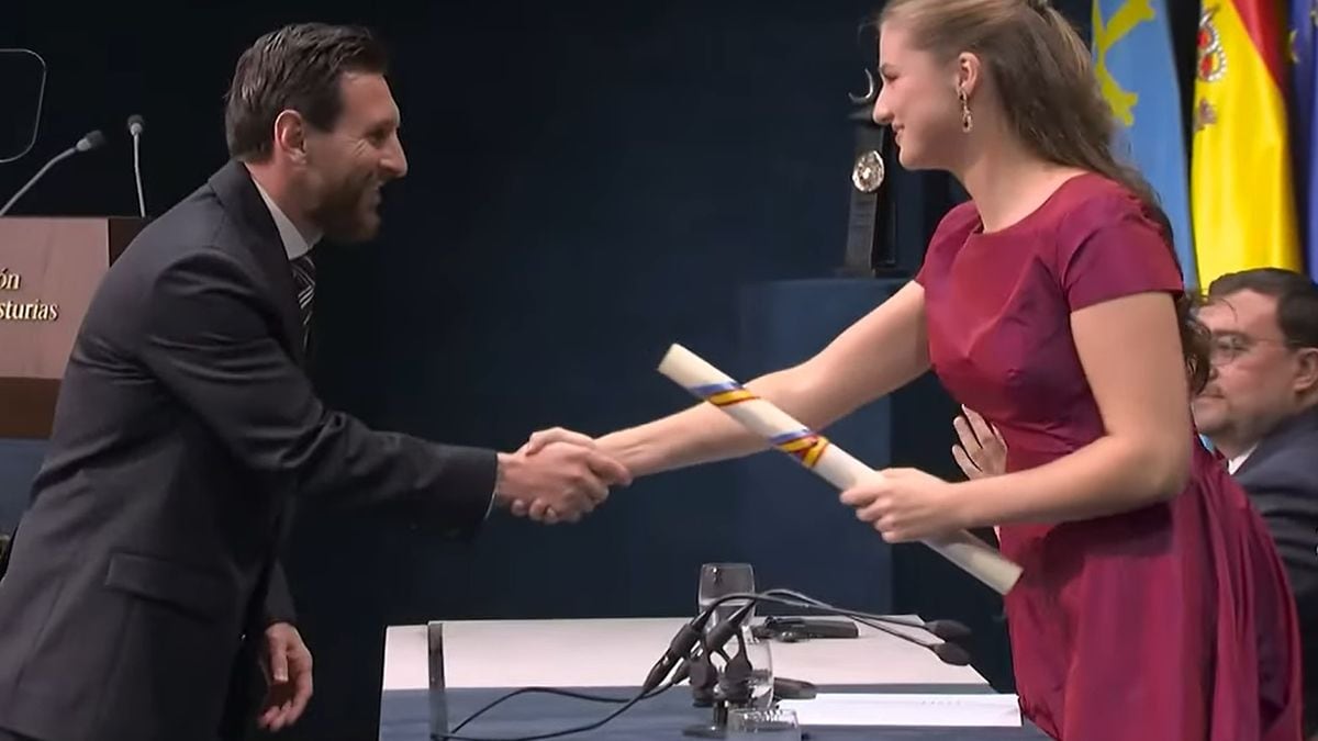 Messi, distinguido en Oviedo con un premio que suma otra corona a su colección